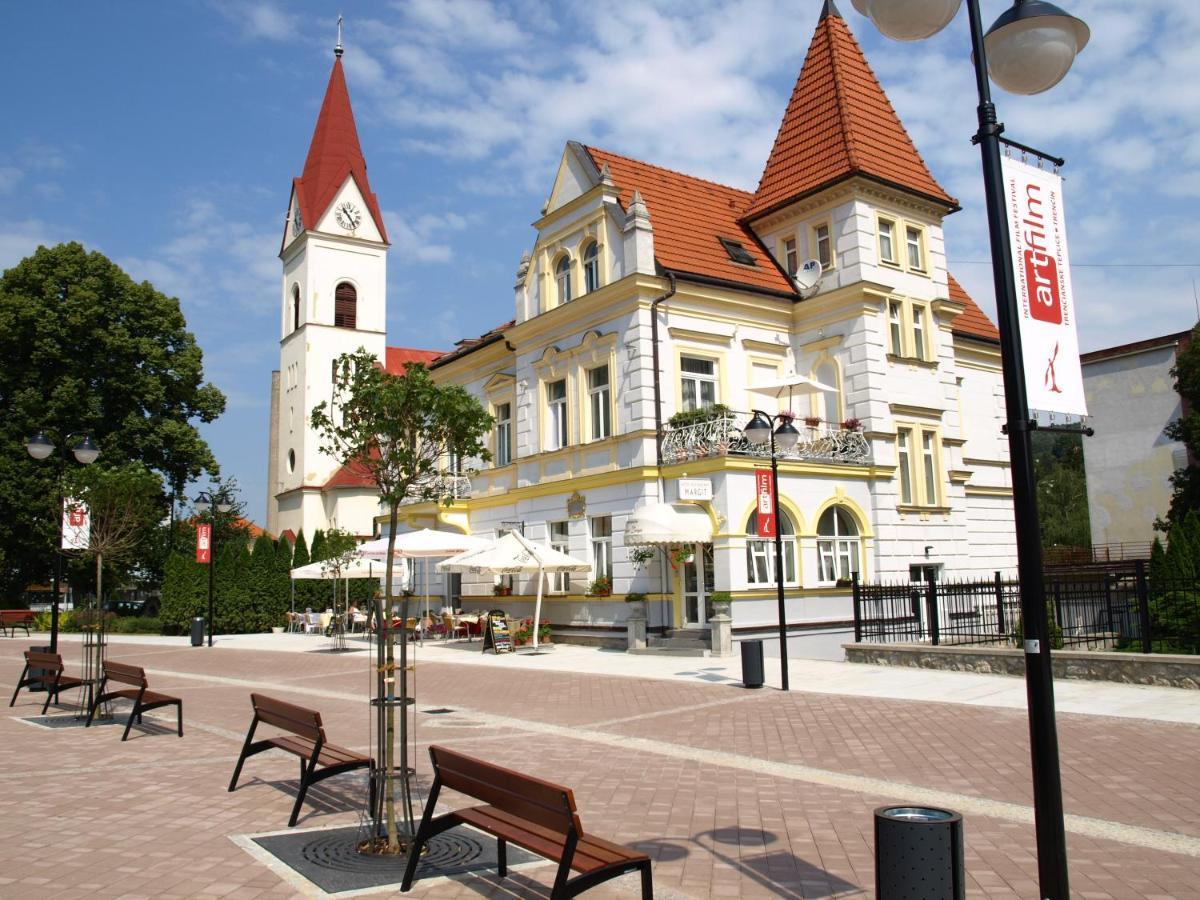 Hotel Margit Trencianske Teplice Exterior photo